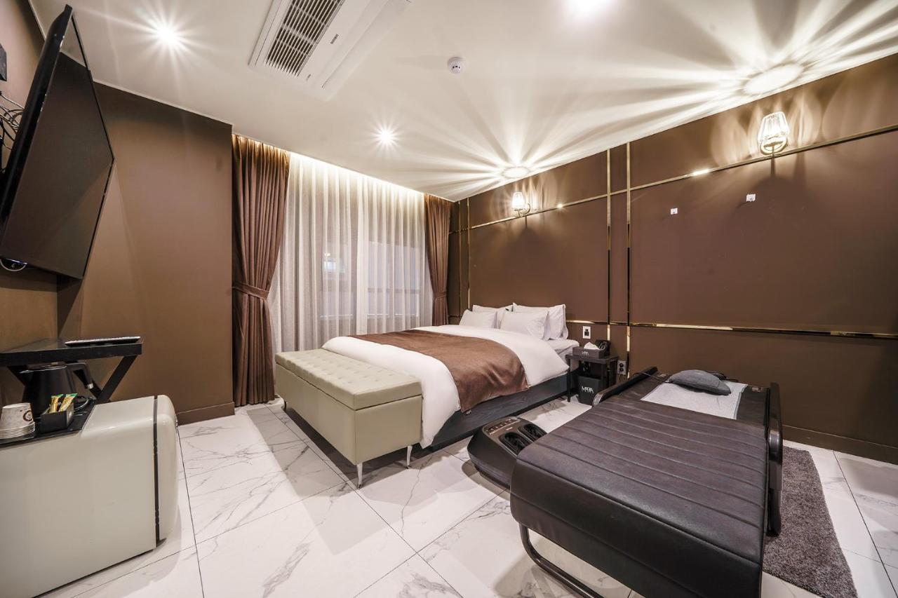 Hotel Maria Пхьонтхек Екстер'єр фото