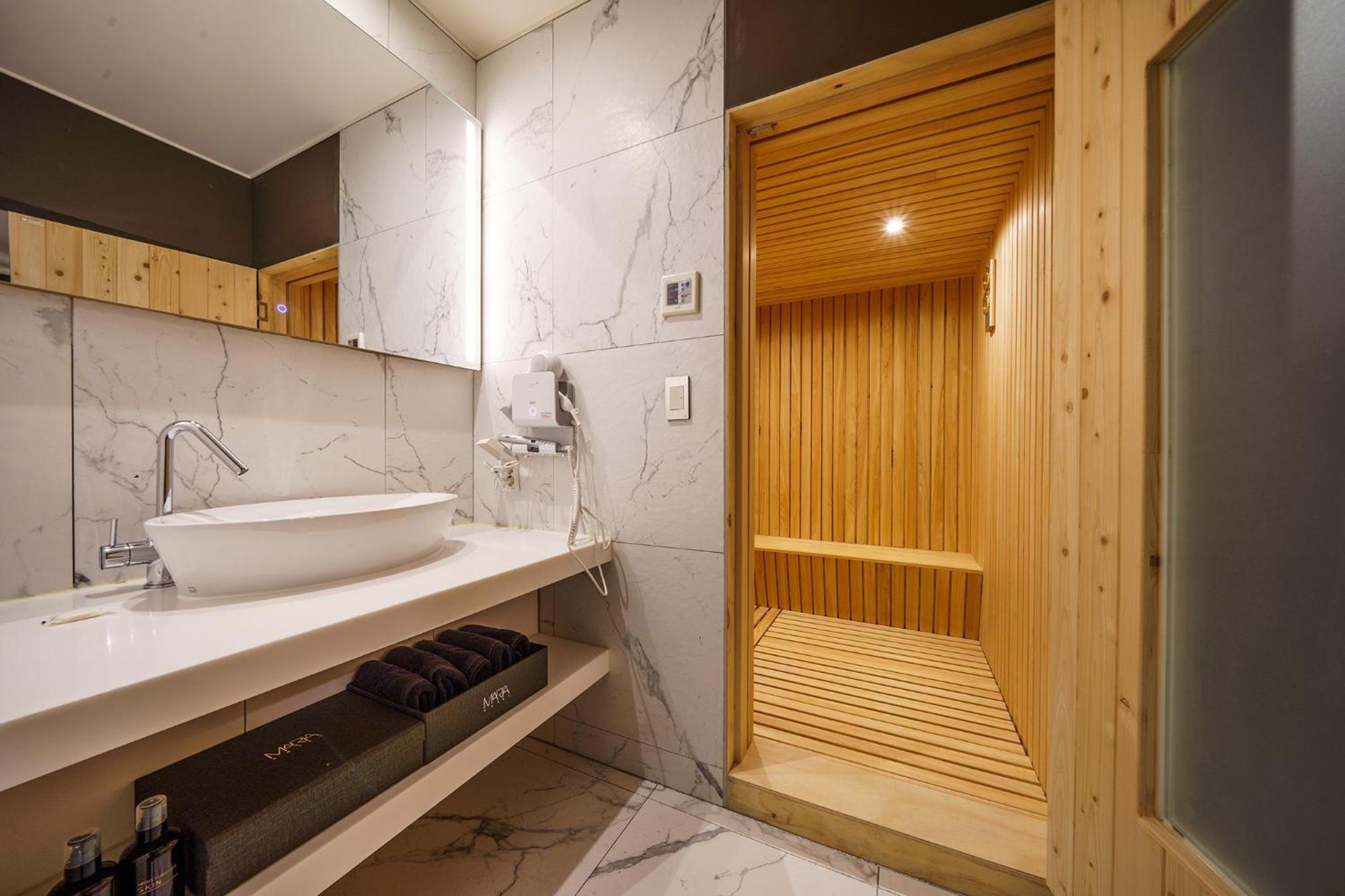 Hotel Maria Пхьонтхек Екстер'єр фото