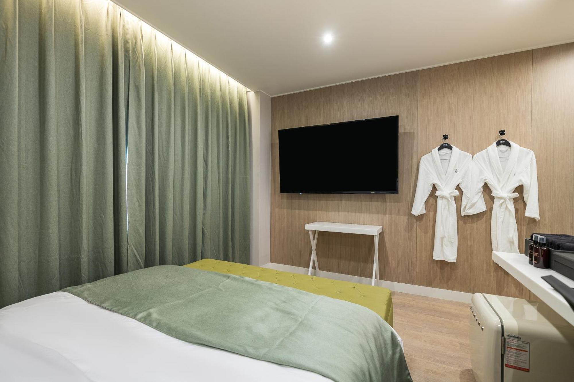 Hotel Maria Пхьонтхек Екстер'єр фото