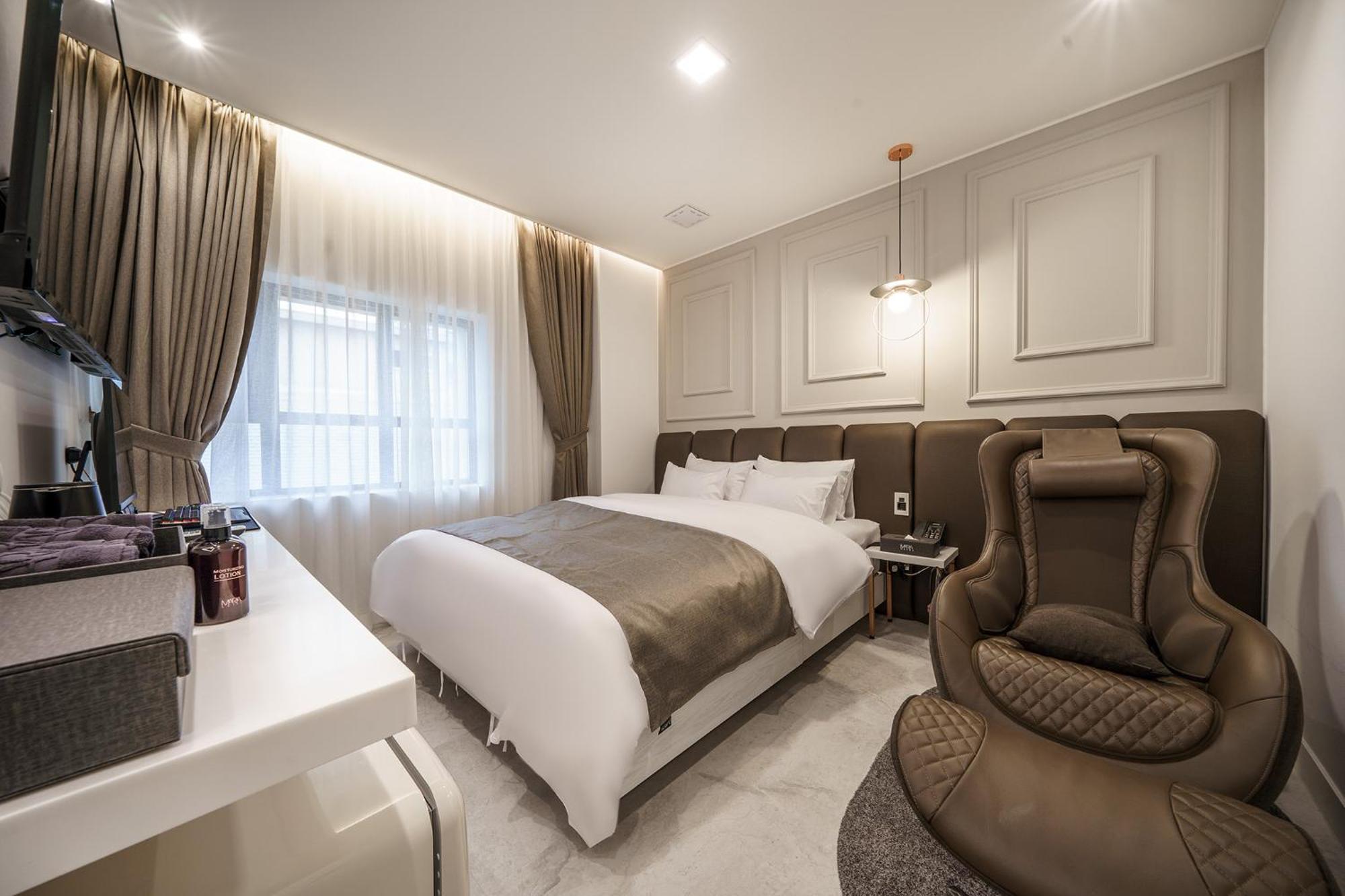 Hotel Maria Пхьонтхек Екстер'єр фото