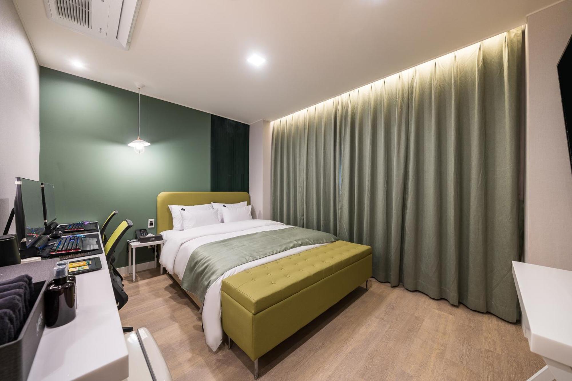 Hotel Maria Пхьонтхек Екстер'єр фото